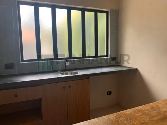 Imagem Casa Comercial de Alto Padrão para Locação em São Paulo-SP, Jardim América: 9 salas, 6 banheiros, 5 vagas, 230m².