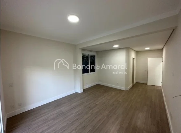 Imagem Excelente Casa à Venda em Valinhos - SP

Esta casa está situada em uma localização privilegiada,...