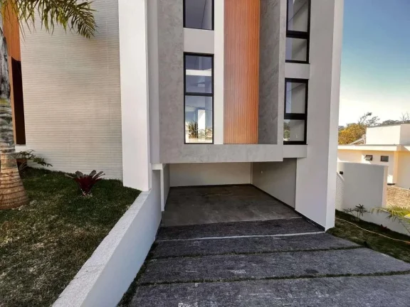 Imagem Conforto e Estilo em Dois Andares: Casa com 4 Dormitórios, 2 Suítes em Condomínio Fechado!