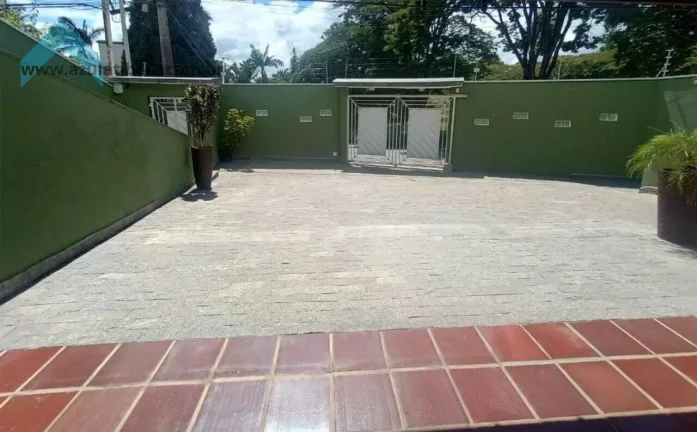 Imagem Casa à venda na Vila Santista  4 dormitórios em Atibaia