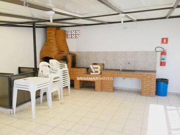 Imagem PITANGUEIRAS- CALÇADÃO COM VISTINHA MAR , GARAGEM NO PREDIO, CHURRASQUEIRA.