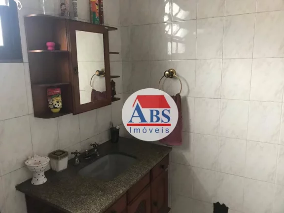 Imagem sobrado com piscina