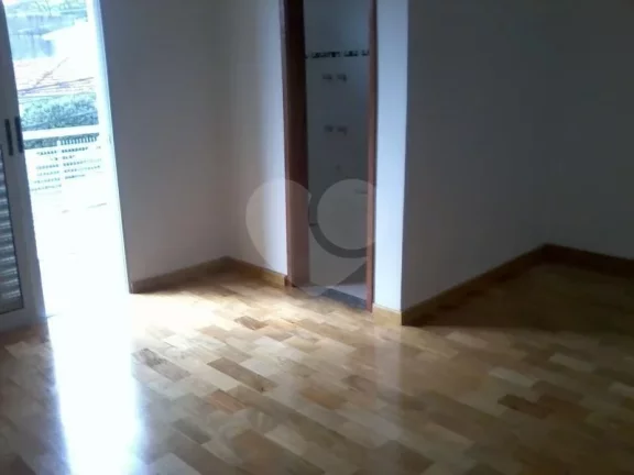 Imagem Sobrado à venda com 3 quartos, sendo 3 suítes, em Vila Sônia, São Paulo - SP