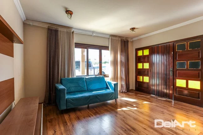 Imagem Residência térrea - Estilo Clássico - (400m2 de construção aproximadamente) - com piscina - 750m2 de terreno - Bairro Bom Jesus