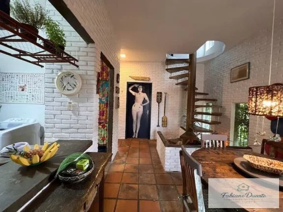 Imagem Casa com 3 dormitórios a venda no Itaguá !