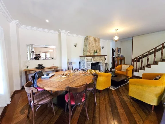 Imagem Casa à venda, 327 m² por R$ 1.550.000,00 - Albuquerque - Teresópolis/RJ