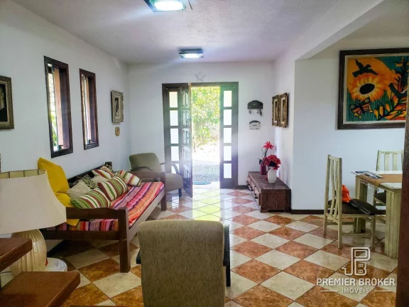 Imagem Casa com 3 dormitórios à venda, 250 m² por R$ 890.000,00 - Panorama - Teresópolis/RJ