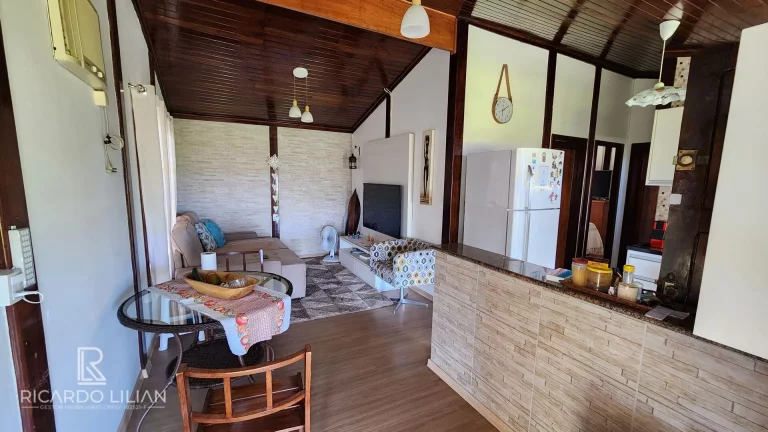 Imagem Chacara com 3 dormitorios sendo uma suite com closet e hidro e terreno de 1137m² - ATIBAIA
