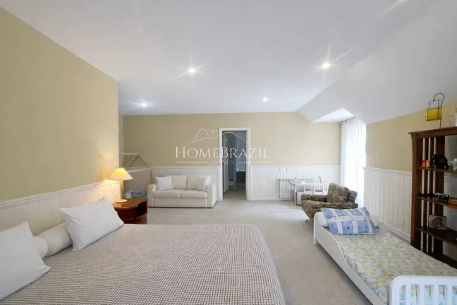 Imagem Casa à venda, com 4 quartos, 275m2