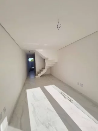 Imagem Casa geminada 02 quartos - São João batista