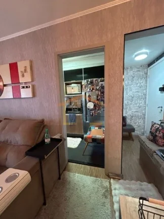 Imagem Apartamento com 3 dormitórios, sendo 1 suíte e 2 banheiros, novo e bem conservado, com varanda sil...