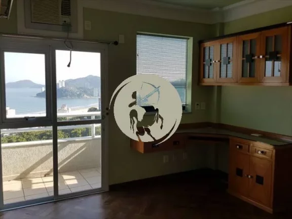 Imagem Casa maravilhosa a venda em condomínio fechado em Santos