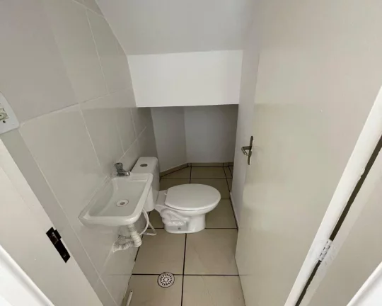 Imagem Sobrado 2 dormitórios, 1 suíte , 2 vaga de carro .