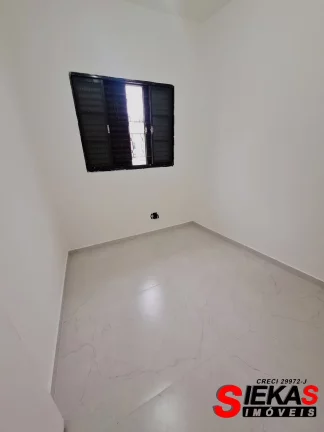 Imagem Casa para Locação na Vila Formosa, São Paulo-SP: 2 Quartos, 1 Sala, 2 Banheiros, 1 Vaga de Garagem e 120m² de Área
