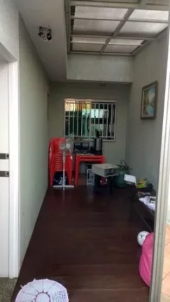 Imagem Sobrado Vila Diva - 124 m² área construída - 144 m² Terreno - 3 Dormitórios - Quintal com Churrasqueira - 4 Vagas de garagem - Portão eletrônico