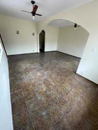 Imagem Casa Duplex com 199m² em Cocotá