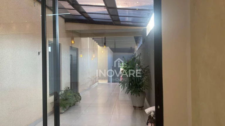 Imagem Casa com 3 dormitórios à venda, 190 m² por R$ 1.800.000,00 - Residencial Jardim Primavera - Itumbiara/GO