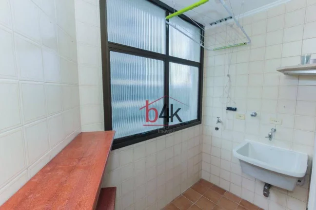 Imagem Apartamento com 2 dormitórios para alugar, 65 m² no Campo Belo