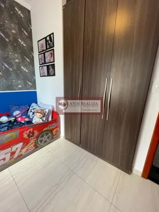 Imagem Vendo Sobrado 3 Dormitórios em condomínio Jd. Santa Cruz SP.