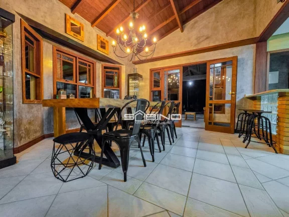 Imagem Casa à venda em Riviera, com 5 dormitórios sendo 3 suítes, 280m² área construída 3 vagas de garagem