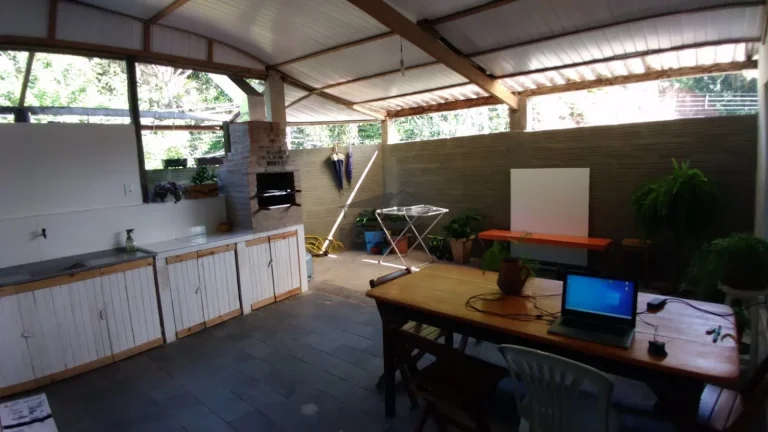 Imagem CASA ENCIMA E PONTO COMERCIAL EM BAIXO ENTRADA SERTÃO CAMBURY