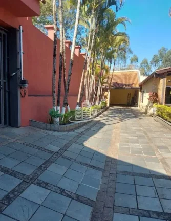Imagem Linda casa de campo ,condomínio fechado de alto padrão ,portaria com reconhecimento fácil ,segura...