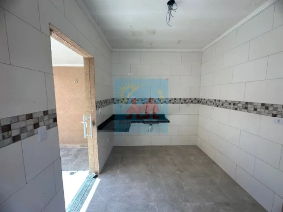 Imagem Sobrado em Condomínio na Praia do Cibratel em Itanhaém - 2 Suítes, Piscina e Churrasqueira Privativa 315mil