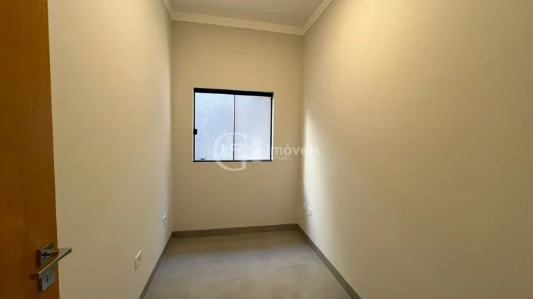 Imagem Casa à venda na Vila Vilas Boas em Campo Grande-MS: 3 quartos, 3 suítes, 3 salas, 2 banheiros, 4 vagas de garagem, 180m².