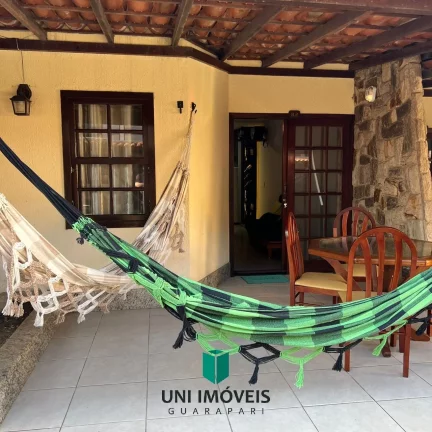 Imagem Casa duplex em condomínio fechado próximo a Praia de Peracanga ! Totalmente reformado e mobiliado.