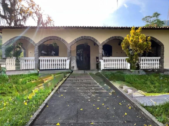 Imagem Vendo Fazenda Araruama município de Basilio com 350 cabeças de Gados