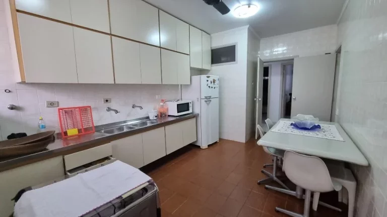 Imagem PITANGUEIRAS - CALÇADÃO , LOCALIZAÇÃO PRIVILEGIADA , GARAGEM NO PRÉDIO.