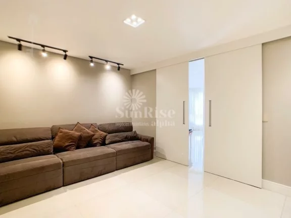 Imagem Casa a venda Alphaville 11, 4 suítes, 4 vagas, recém reformada por R$5.200.000 Santana de Parnaíba/SP