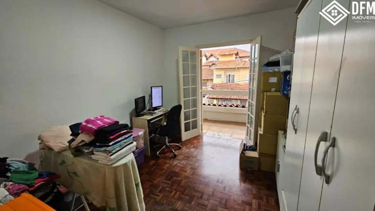 Imagem Sobrado com 4 Dormitorio(s) localizado(a) no bairro Parque Santana em Mogi das Cruzes / Mato Grosso do Sul Ref.:DE558