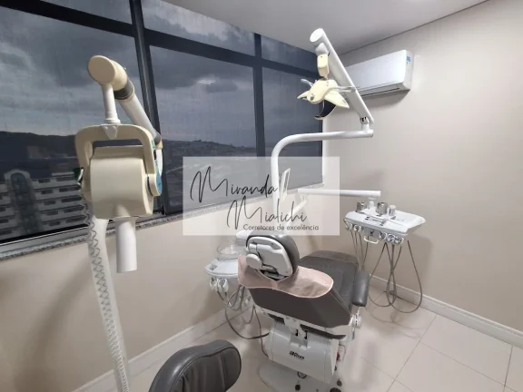 Imagem Consultório odontológico completo