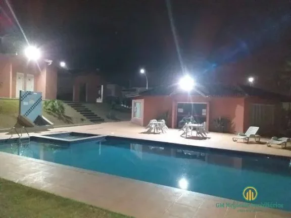 Imagem Casa térrea 3 dormitórios(sendo 1 suíte)com quintal em condomínio, centro
