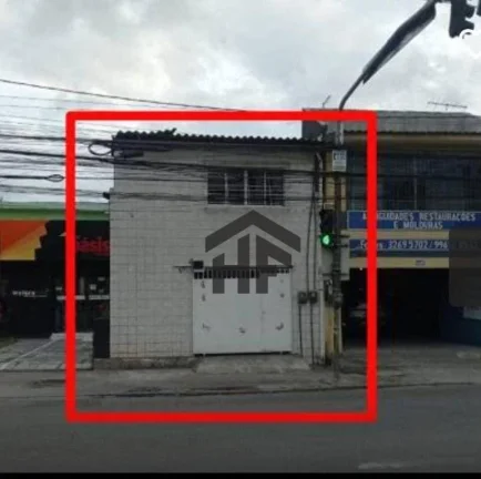 Imagem Casa com 5 Quartos, localizada no Monteiro - Recife/PE. À Venda