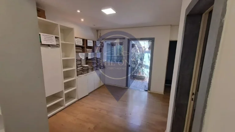 Imagem Casa comercial com 377m², 4 vagas localizado no bairro Sumaré, São Paulo-SP!