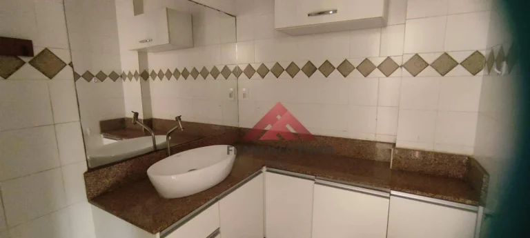 Imagem Apartamento com 2 dormitórios à venda, 75 m² por R$ 290.000,00 - Fonseca - Niterói/RJ