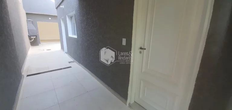 Imagem Sobrado enorme para venda 300m², 5 dormitórios ( sendo 1 suíte), 3 vagas mais 3 salões. Lauzane Paulista, São Paulo, SP