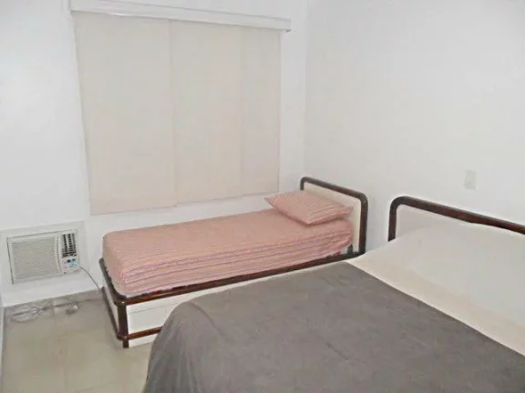 Imagem Pitangueiras - Lindo Apartamento, Vista Maravilhosa do Mar, Calçadão, 1 por andar