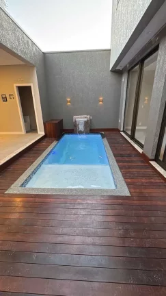 Imagem Sobrado com 3 suítes sendo 1 master e 2 vagas - Barra em Balneário Camboriú/SC