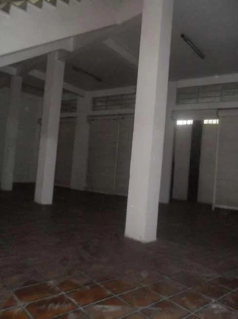 Imagem Edifício Residencial para Alugar, 2.400 m² em Encruzilhada - Recife