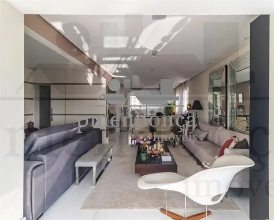 Imagem Excelente apartamento da construtora Paulo Mauro com 3 suítes e 4 vagas, 220m²