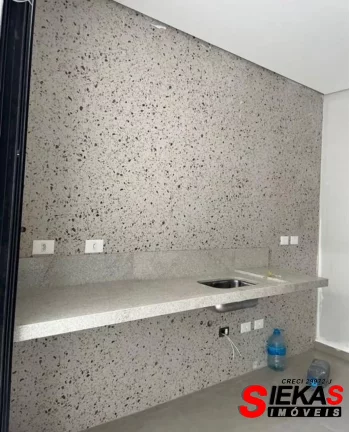 Imagem Imperdível! Casa à venda na Vila Carrão, São Paulo-SP, com 4 quartos, 4 suítes, 1 sala, 2 vagas de garagem e 150,00 m².