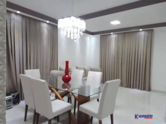 Imagem VENDO CASA DE 4/4 SENDO 1 SUITE - BAIRRO BARÁUNA