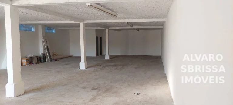 Imagem Galpão comercial com 700 m2 mais 200 m2 no subsolo para locação no B São Luíz em Itu SP localização perfeita para comércios em geral ou igrejas
