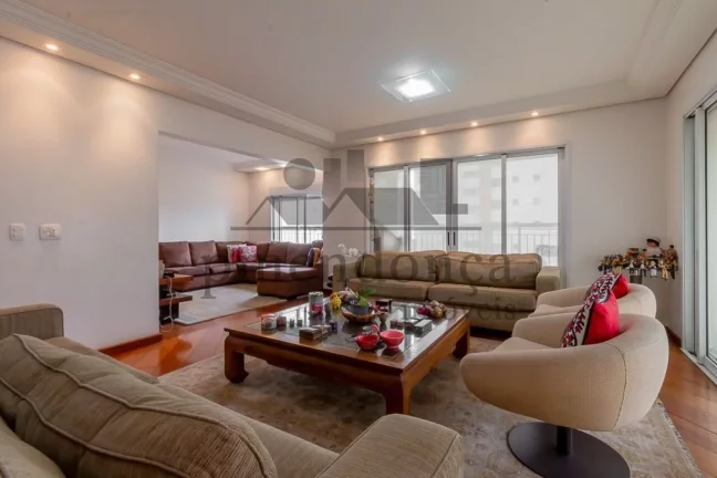Imagem Apartamento Alto Padrão em Higienópolis com 3 suítes e 4 vagas, 250m²