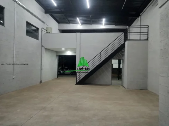 Imagem Barracão para Locação em Limeira, Jardim dos Jequitibás, 2 banheiros, 3 vagas