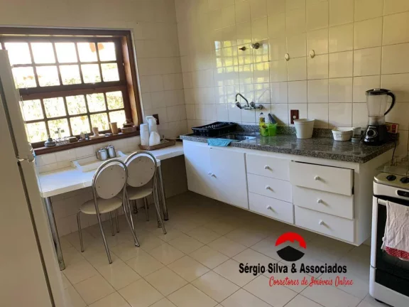 Imagem Casa para Locação Anual na Região do Alto do Capivari em Campos do Jordão.