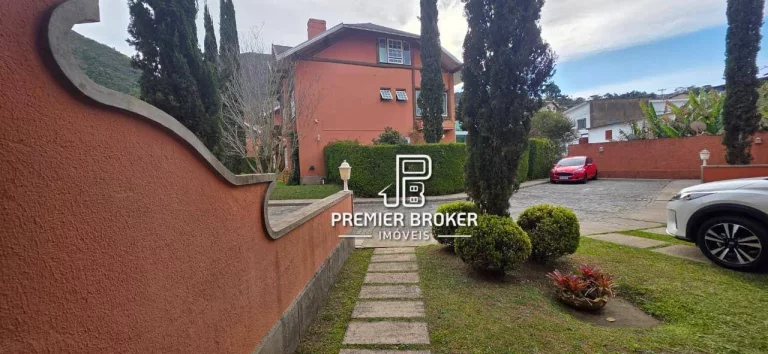 Imagem Casa à venda, 160 m² por R$ 1.300.000,00 - Iucas - Teresópolis/RJ